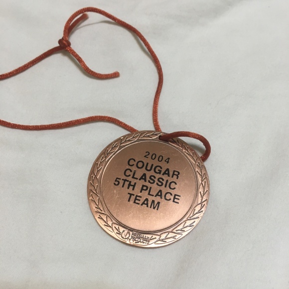 Collector’s basketball medals - Picture 4 of 5